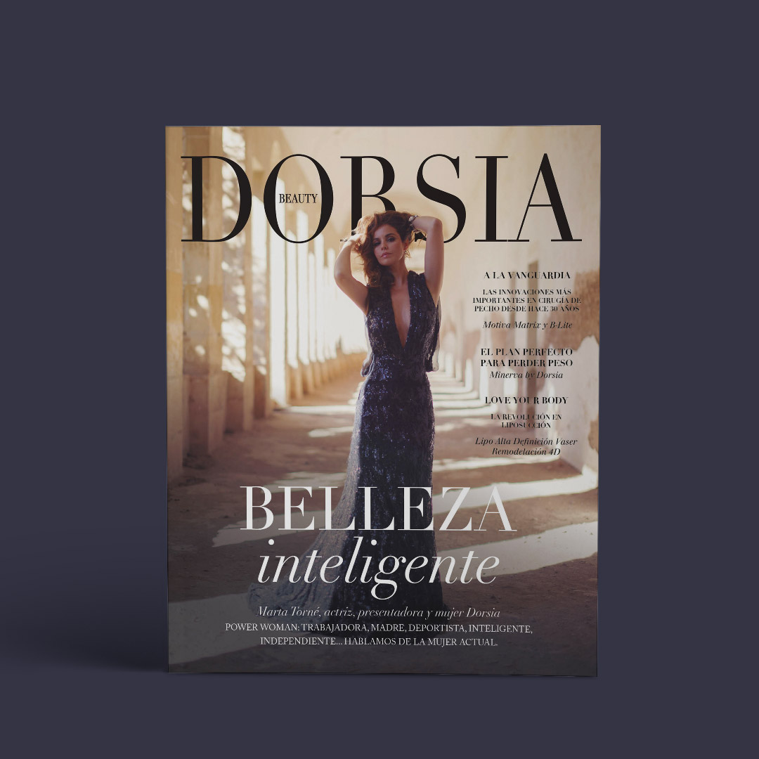 Diseño editorial para la revista edición 2018/2019 de Clínicas Dorsia